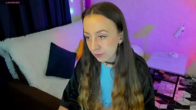 CurlySteph online show from 03.20.25