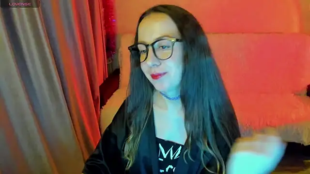 CurlySteph online show from 10.16.25