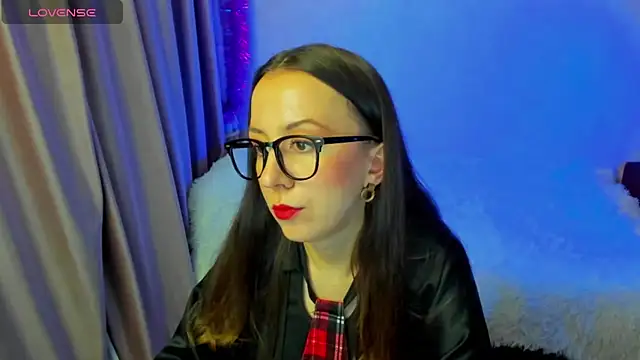 Snapshot of CurlySteph chatting on 01.17.26 CurlySteph online show from 01.17.26