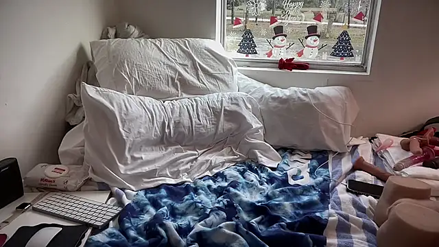 Snapshot of magicsparkles chatting on 01.07.25 magicsparkles online show from 01.07.25