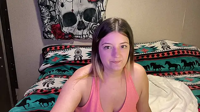 Snapshot of magicsparkles chatting on 09.30.25 magicsparkles online show from 09.30.25