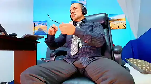 juanses n toro online show from 12.22.25