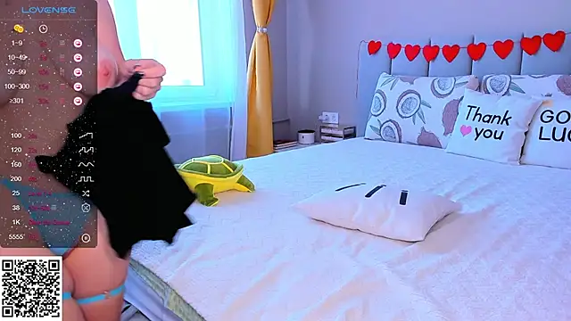 Snapshot of alishauki chatting on 02.25.25 alishauki online show from 02.25.25