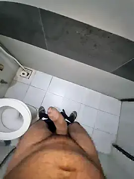 Snapshot of YourPersonall chatting on 01.20.25 YourPersonall online show from 01.20.25