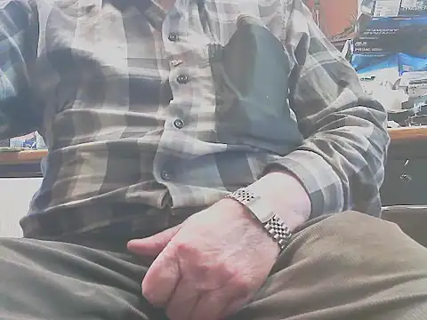 Snapshot of HaraldGermany chatting on 03.09.25 HaraldGermany online show from 03.09.25