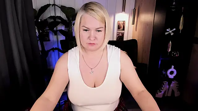 YolandaKiss online show from 07.01.26