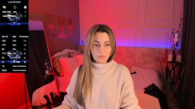 Snapshot of KylieMellow chatting on 02.08.26 KylieMellow online show from 02.08.26