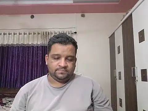 Snapshot of dhruv_love chatting on 06.05.26 dhruv love online show from 06.05.26