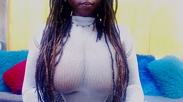 Snapshot of Bustydiva88 chatting on 12.16.25 Bustydiva88 online show from 12.16.25