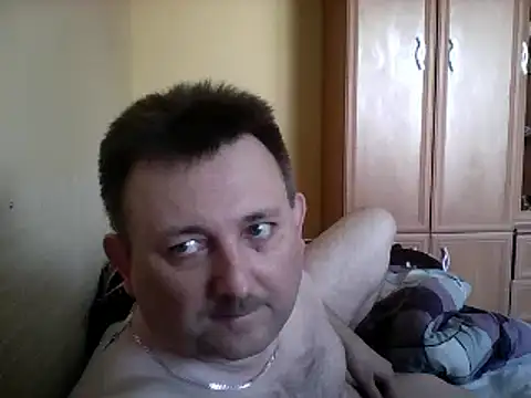 Snapshot of Novy73 chatting on 03.09.25 Novy73 online show from 03.09.25