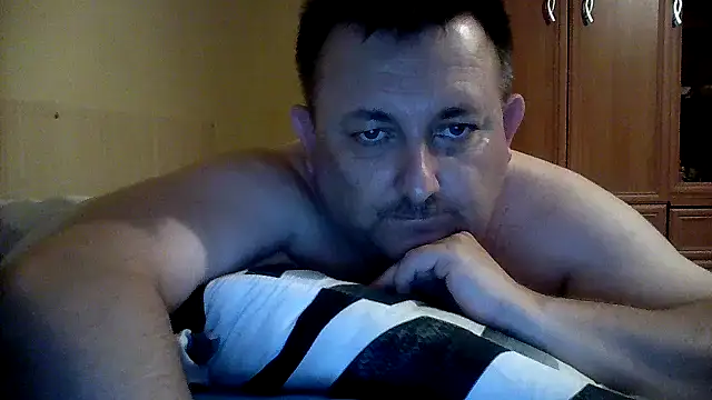 Snapshot of Novy73 chatting on 09.21.25 Novy73 online show from 09.21.25