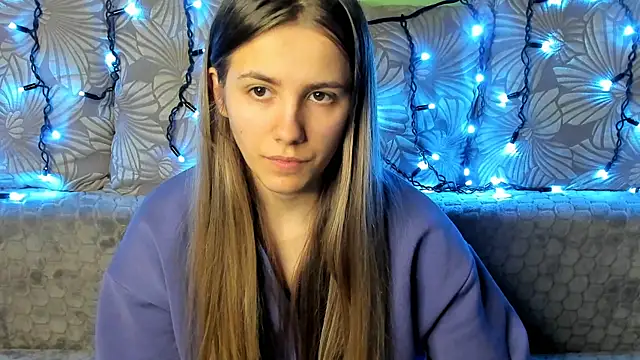 MaggieCake online show from 12.15.24