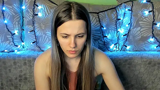 MaggieCake online show from 02.13.25