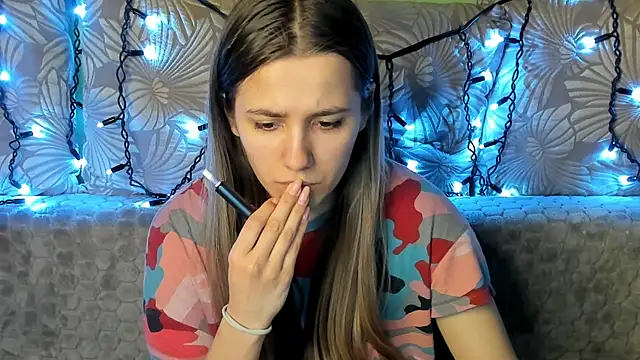 MaggieCake online show from 02.16.25