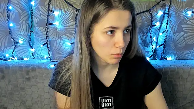 MaggieCake online show from 02.23.25