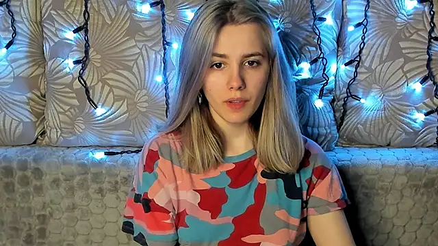 MaggieCake online show from 03.08.25