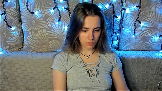 MaggieCake online show from 06.11.26