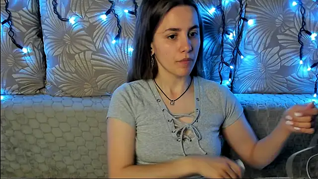 MaggieCake online show from 06.11.26