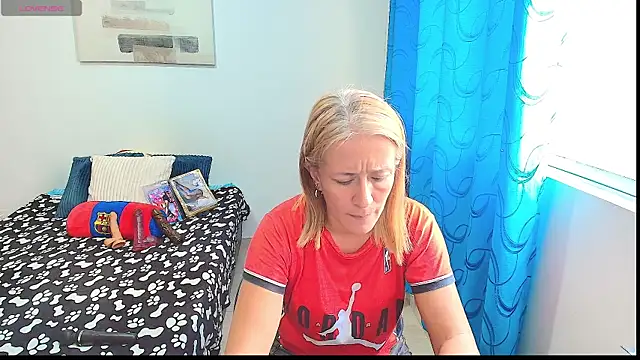 Snapshot of Naty_Stone chatting on 01.27.25 Naty Stone online show from 01.27.25
