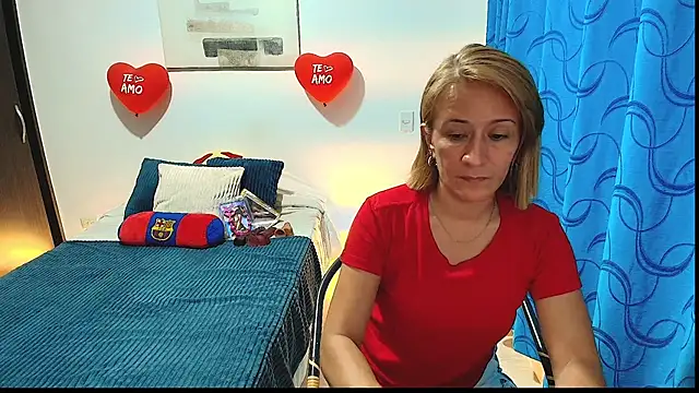 Snapshot of Naty_Stone chatting on 02.19.25 Naty Stone online show from 02.19.25