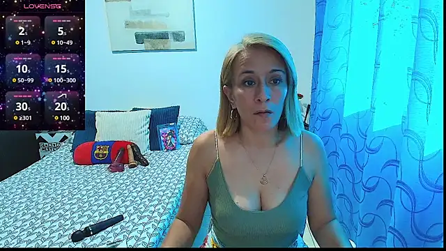 Snapshot of Naty_Stone chatting on 03.10.25 Naty Stone online show from 03.10.25