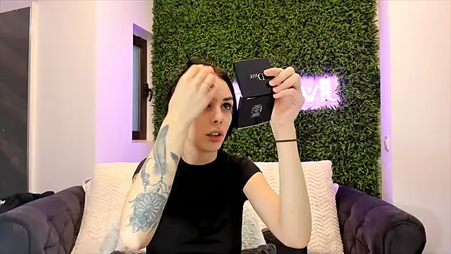 realhotfallingdevil online show from 02.14.25