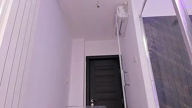 Snapshot of realhotfallingdevil chatting on 02.11.26 realhotfallingdevil online show from 02.11.26