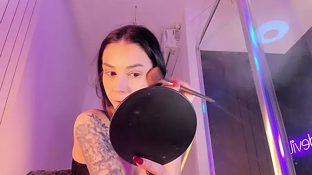 Snapshot of realhotfallingdevil chatting on 02.19.26 realhotfallingdevil online show from 02.19.26