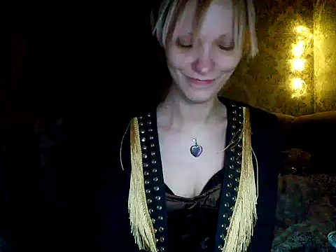 Snapshot of WildMissNiks chatting on 12.22.24 WildMissNiks online show from 12.22.24