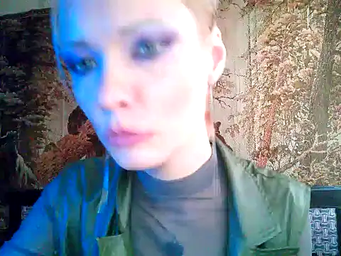 Snapshot of WildMissNiks chatting on 02.02.25 WildMissNiks online show from 02.02.25