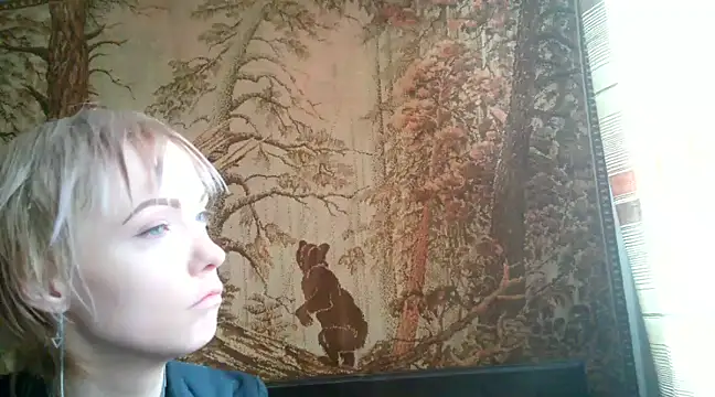 Snapshot of WildMissNiks chatting on 02.09.25 WildMissNiks online show from 02.09.25