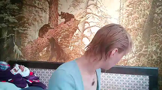 Snapshot of WildMissNiks chatting on 02.21.25 WildMissNiks online show from 02.21.25