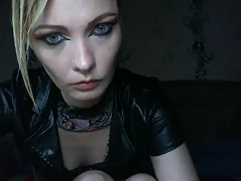 Snapshot of WildMissNiks chatting on 06.29.26 WildMissNiks online show from 06.29.26