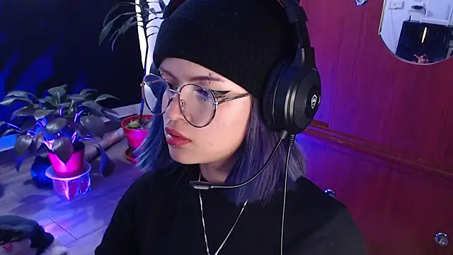 Snapshot of Raventh_ chatting on 02.08.26 Raventh online show from 02.08.26