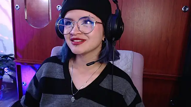 Snapshot of Raventh_ chatting on 02.17.26 Raventh online show from 02.17.26