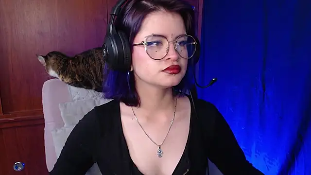 Snapshot of Raventh_ chatting on 02.21.26 Raventh online show from 02.21.26