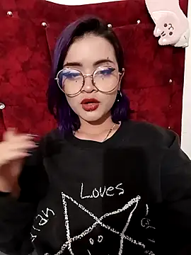 Snapshot of Raventh_ chatting on 02.26.26 Raventh online show from 02.26.26