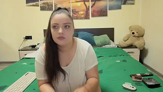 adelline online show from 04.20.26