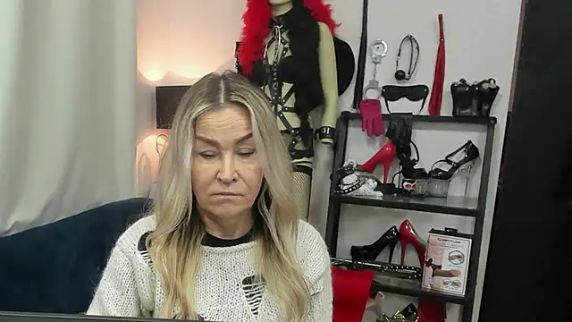 crystaLUX online show from 01.19.26