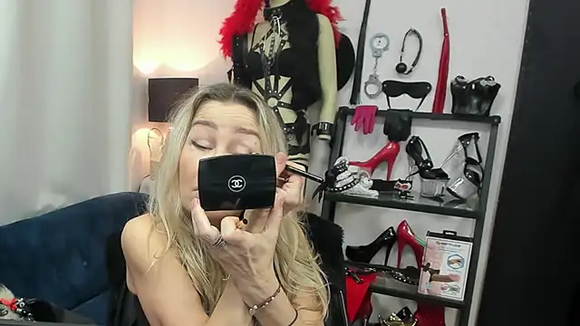 crystaLUX online show from 03.10.26