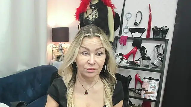 crystaLUX online show from 03.31.26