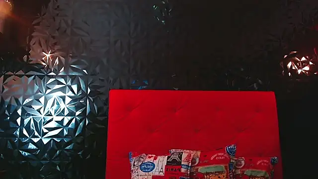 PINK  LOLA1 online show from 02.12.25