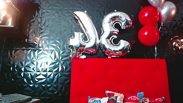 PINK  LOLA1 online show from 02.20.25