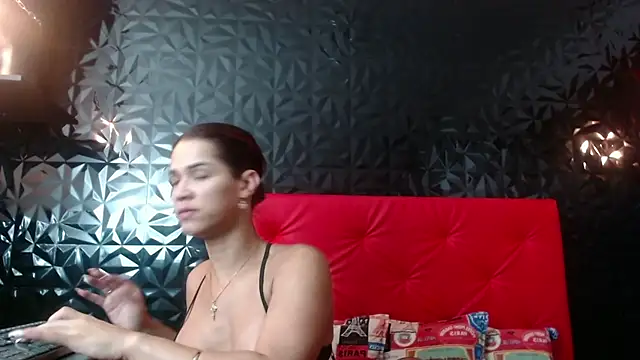 PINK  LOLA1 online show from 03.11.25