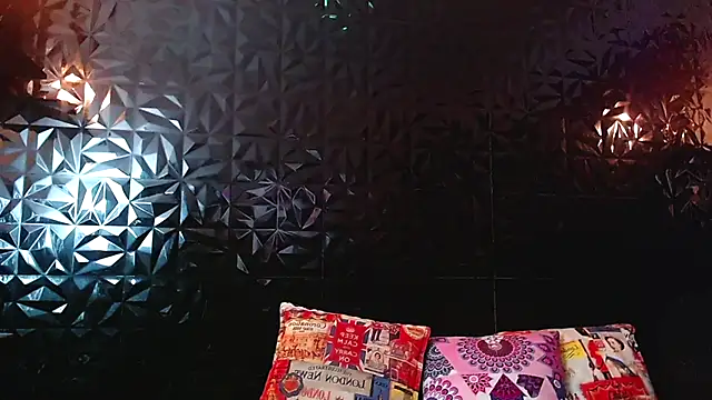 PINK  LOLA1 online show from 10.03.25