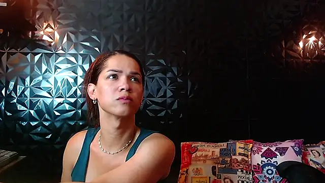 PINK  LOLA1 online show from 11.03.25