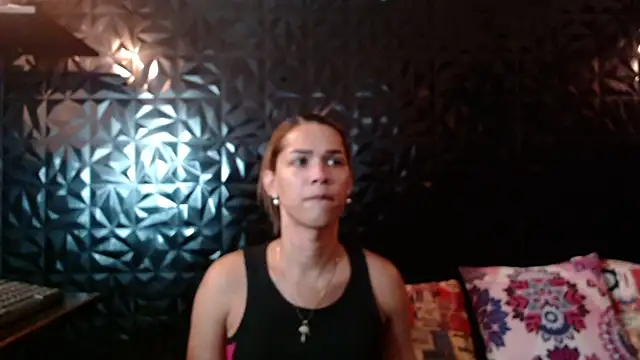 Snapshot of PINK__LOLA1 chatting on 06.19.26 PINK LOLA1 online show from 06.19.26