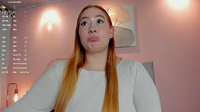 Snapshot of hannamartinn chatting on 09.19.25 hannamartinn online show from 09.19.25