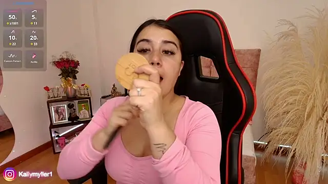 KallyMyller1 online show from 12.05.24