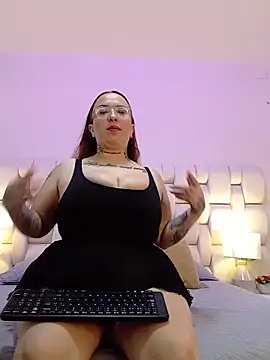 MiaYMolly online show from 09.27.25